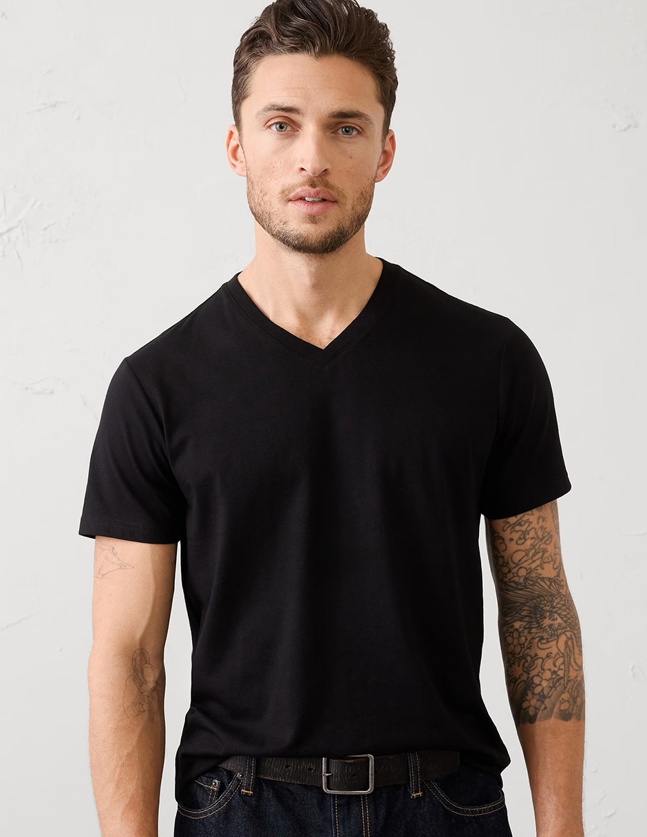 Playera cuello V para hombre 1